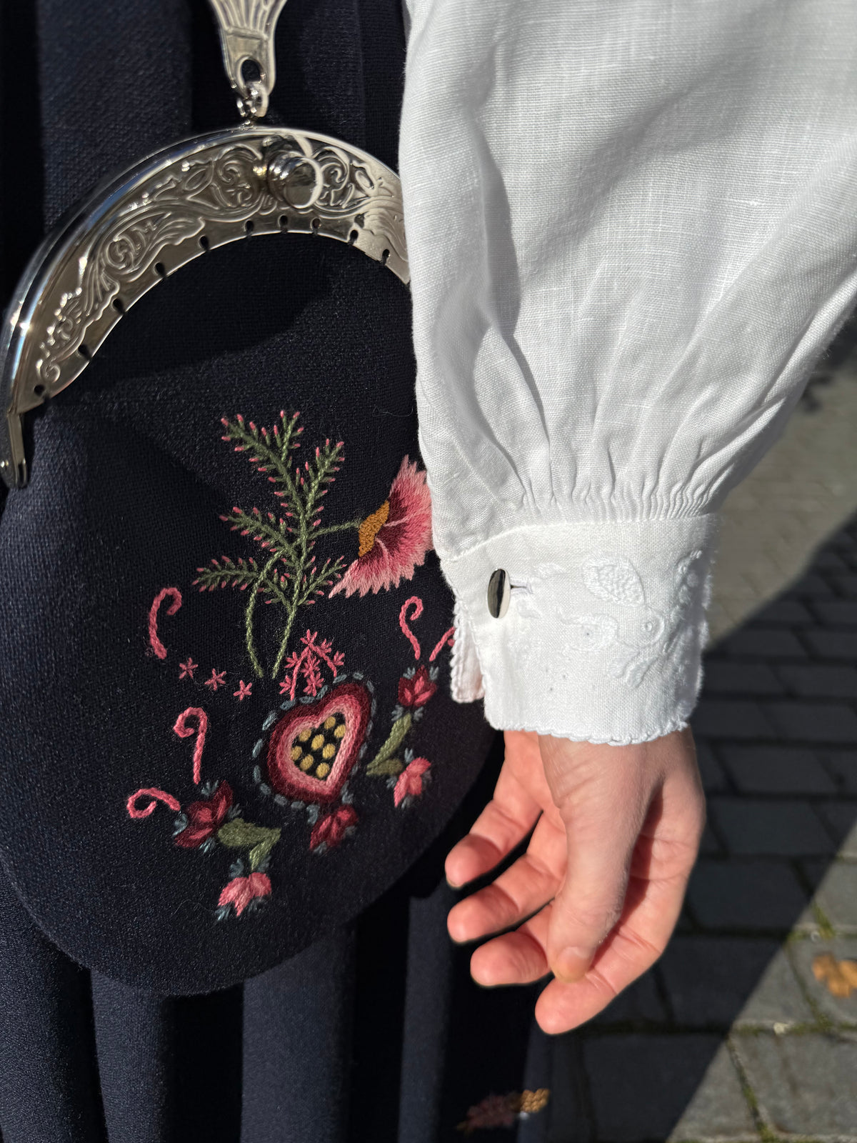 Bunadsveske Ringerike blå