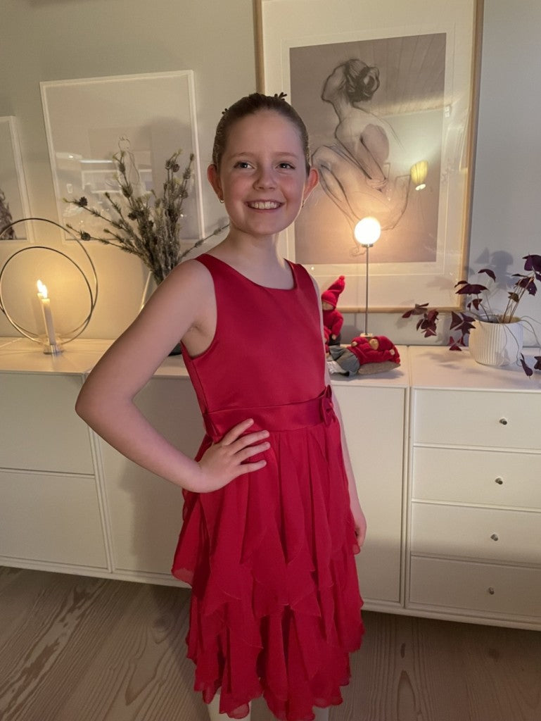 Kjole med sløyfe rød