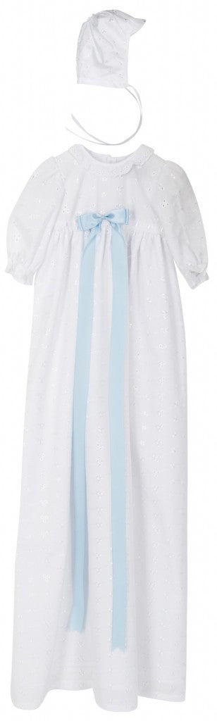 Dåpskjole i engelsk blonde gutt med lyseblå bånd