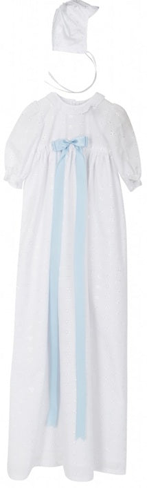 Dåpskjole i engelsk blonde gutt med lyseblå bånd