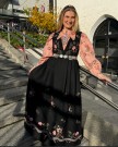 Bunadskjorte rosa med blomster thumbnail