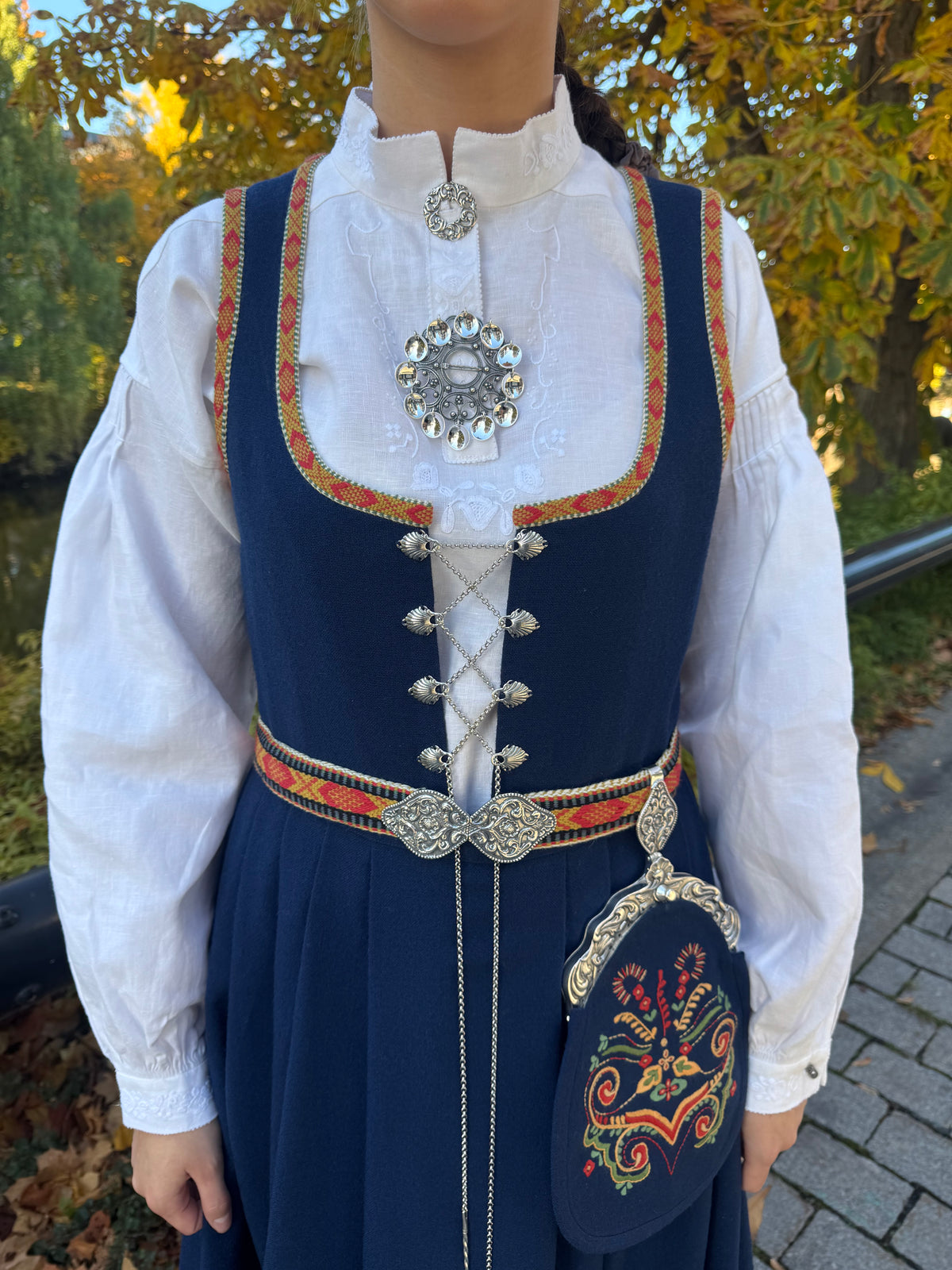 Johs. Kristiansen brystsølje 141