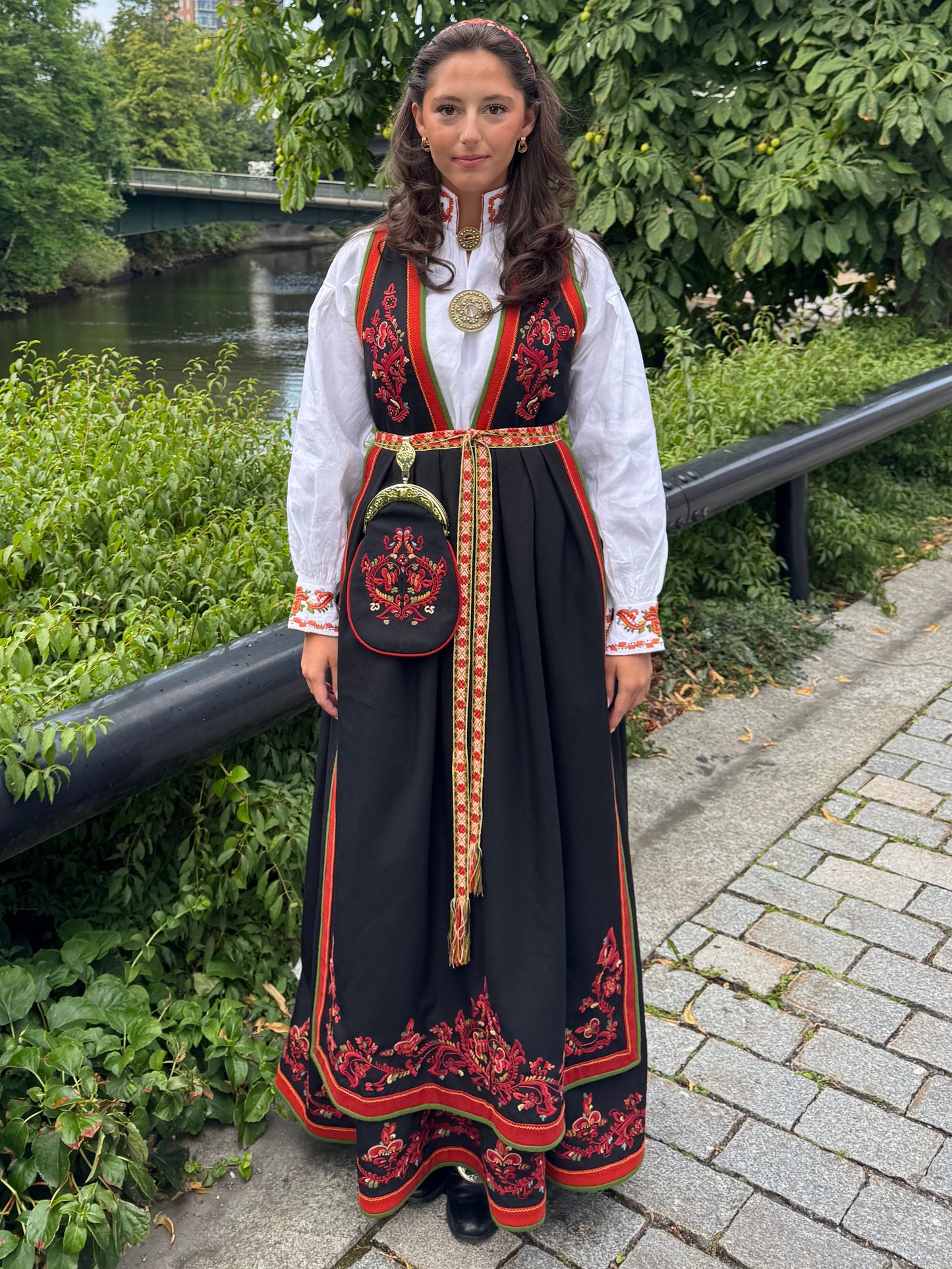 Vest-Telemark bunad