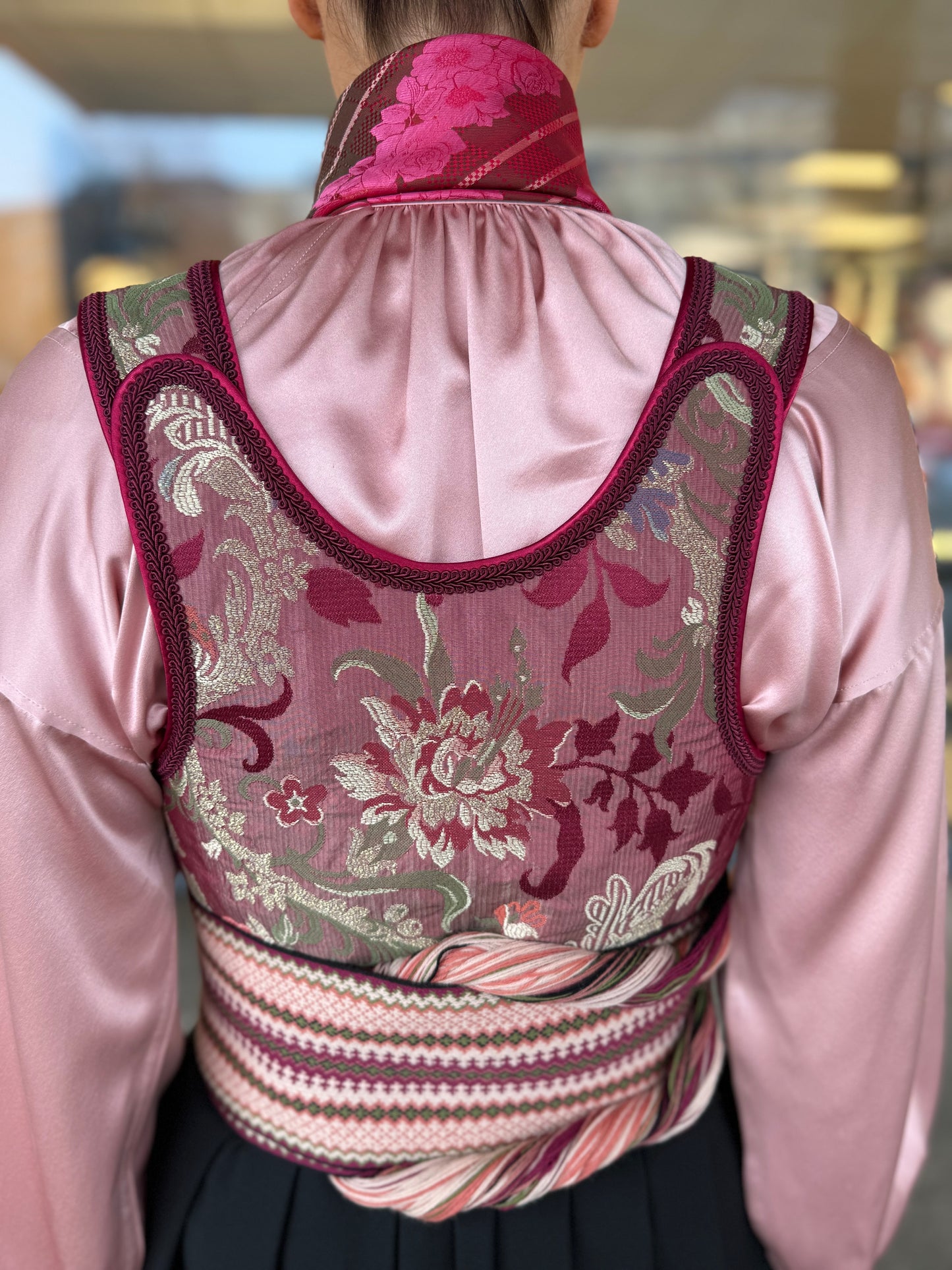 Beltestakk hårvippe, belte og forklebånd rosa FR9