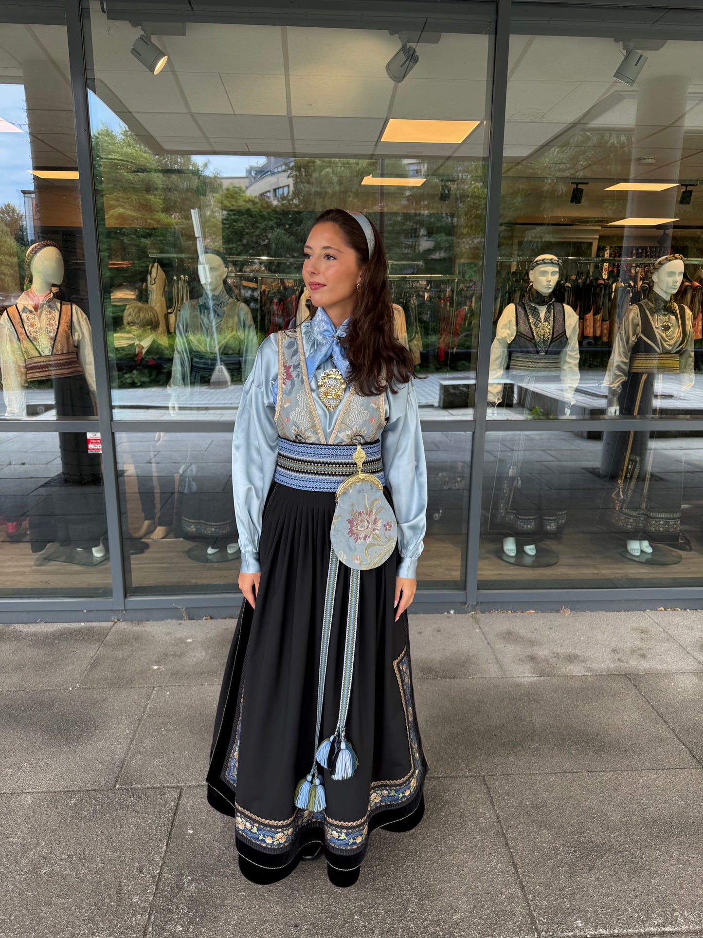 Bunadsveske Balmorial blå