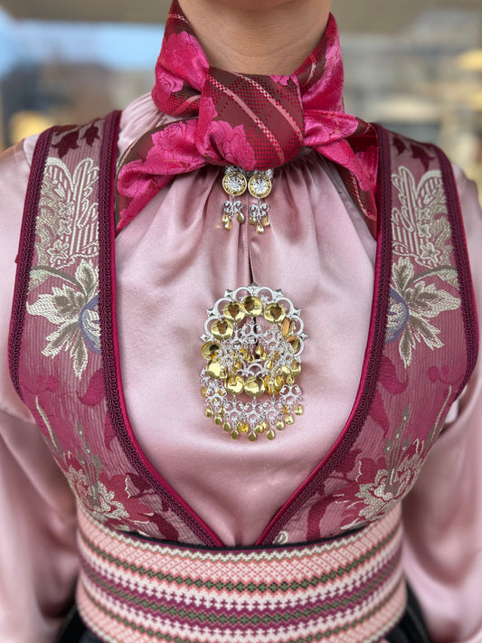 Silkeskjerf Benedikte