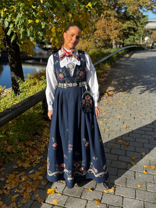 Lundebybunad blå