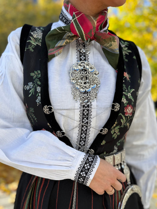 Bunadskjorte Sognebunad
