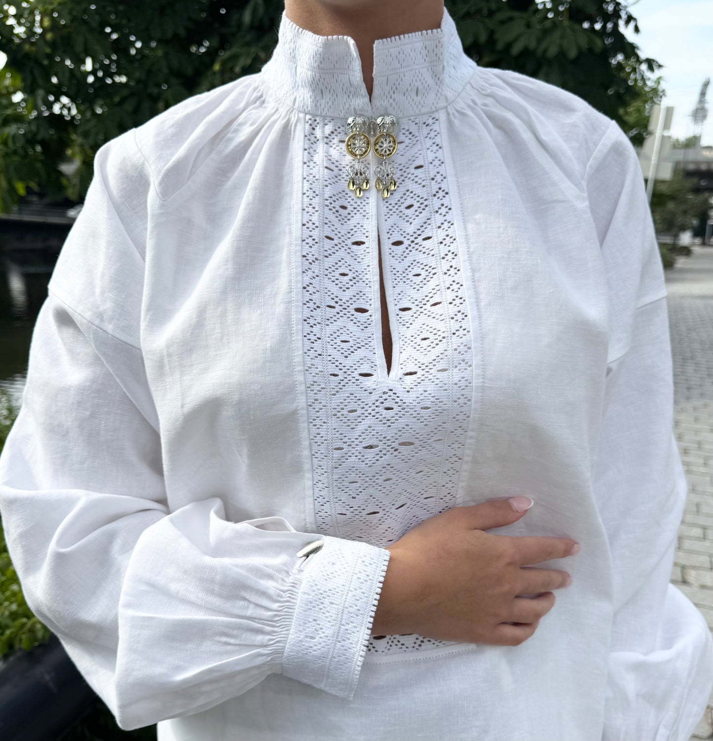 Bunadskjorte Sunnfjord i lin