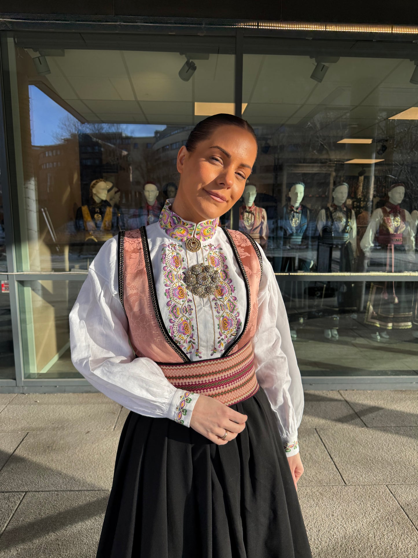 Bunadskjorte/ linskjorte til Øst-Telemark pastell